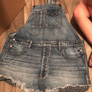 American eagle shorts/overalls